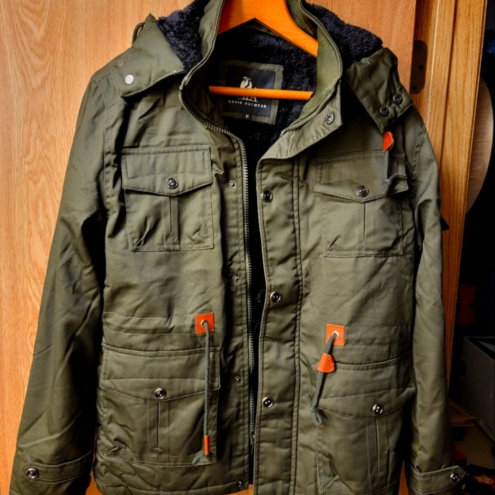 David Outwear, size medium, color green